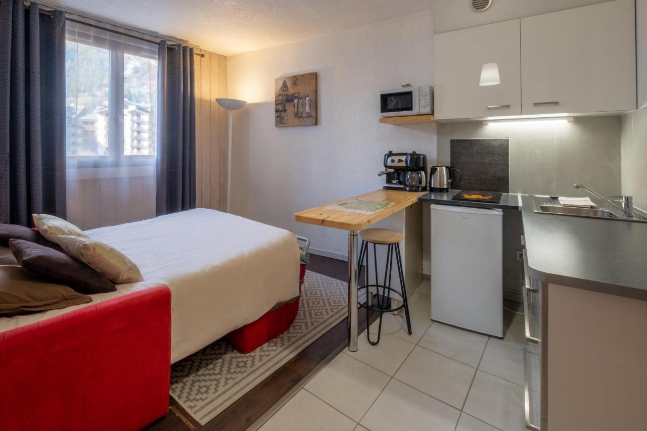Apartamento Studio 106 Tanya For 2 People, Cable Car Aiguille Du Midi, Near The City Center Chamonix Mont Blanc Exterior foto